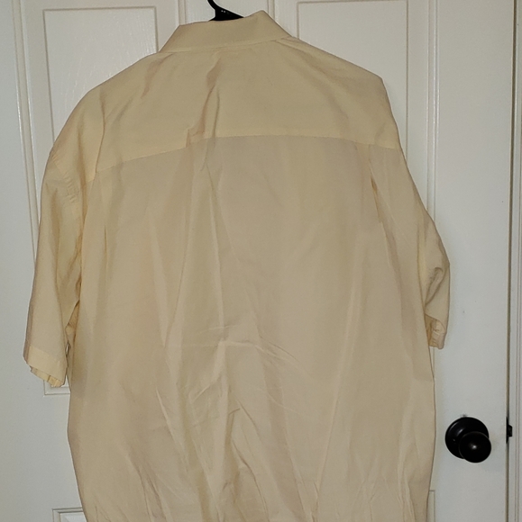 Men's Claiborne short sleeve button down shirt size XL yellow - Picture 5 of 6